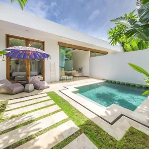 Anema Seminyak Villa Legian